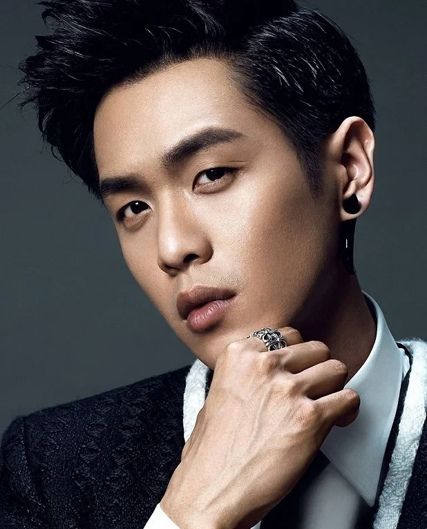 Чжан Жо Юнь